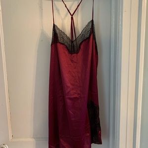 Maroon Nighty